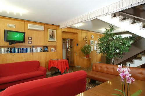 Hotel Ristorante Tre Galletti Sasso Marconi Exterior foto